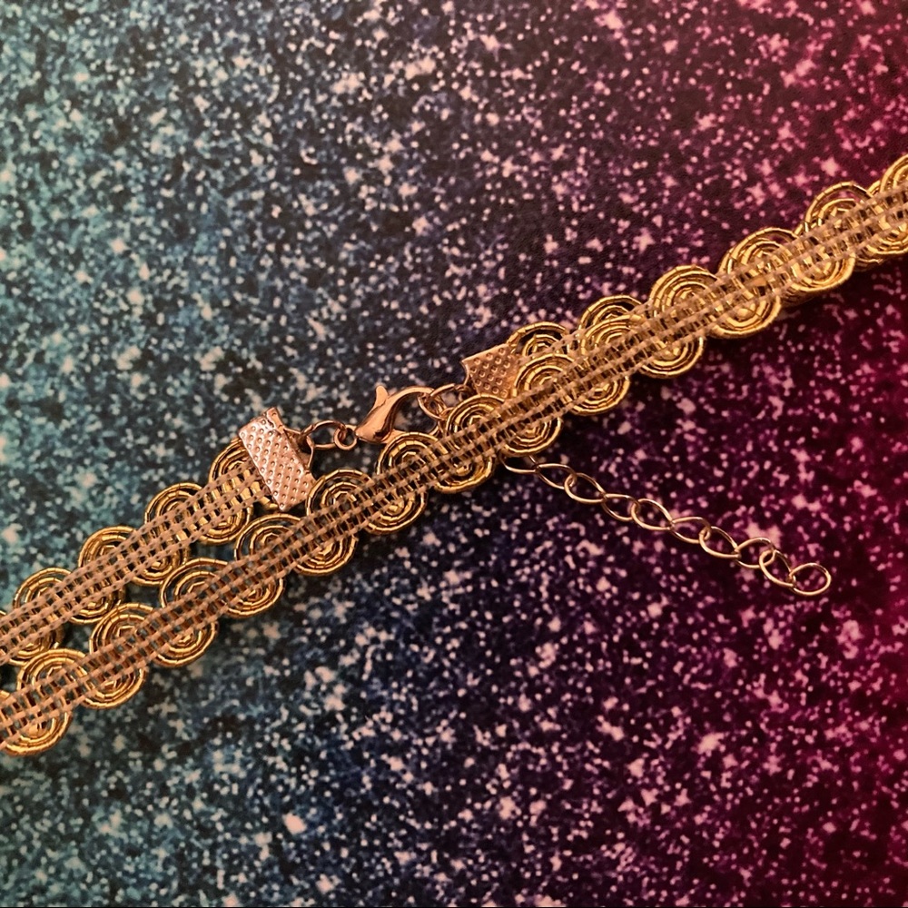 NEW Royalty Gold Swirl Patterned 14-16” L Choker